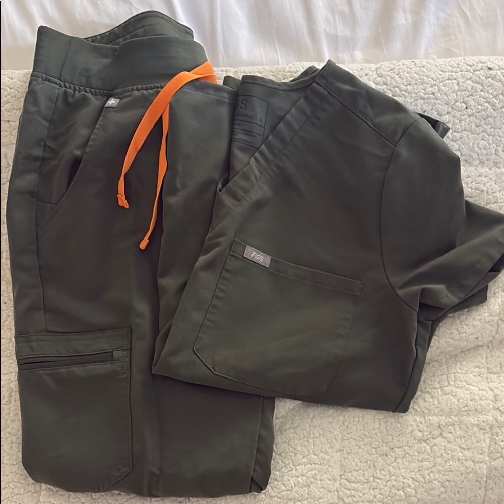 FIGS moss green scrub set